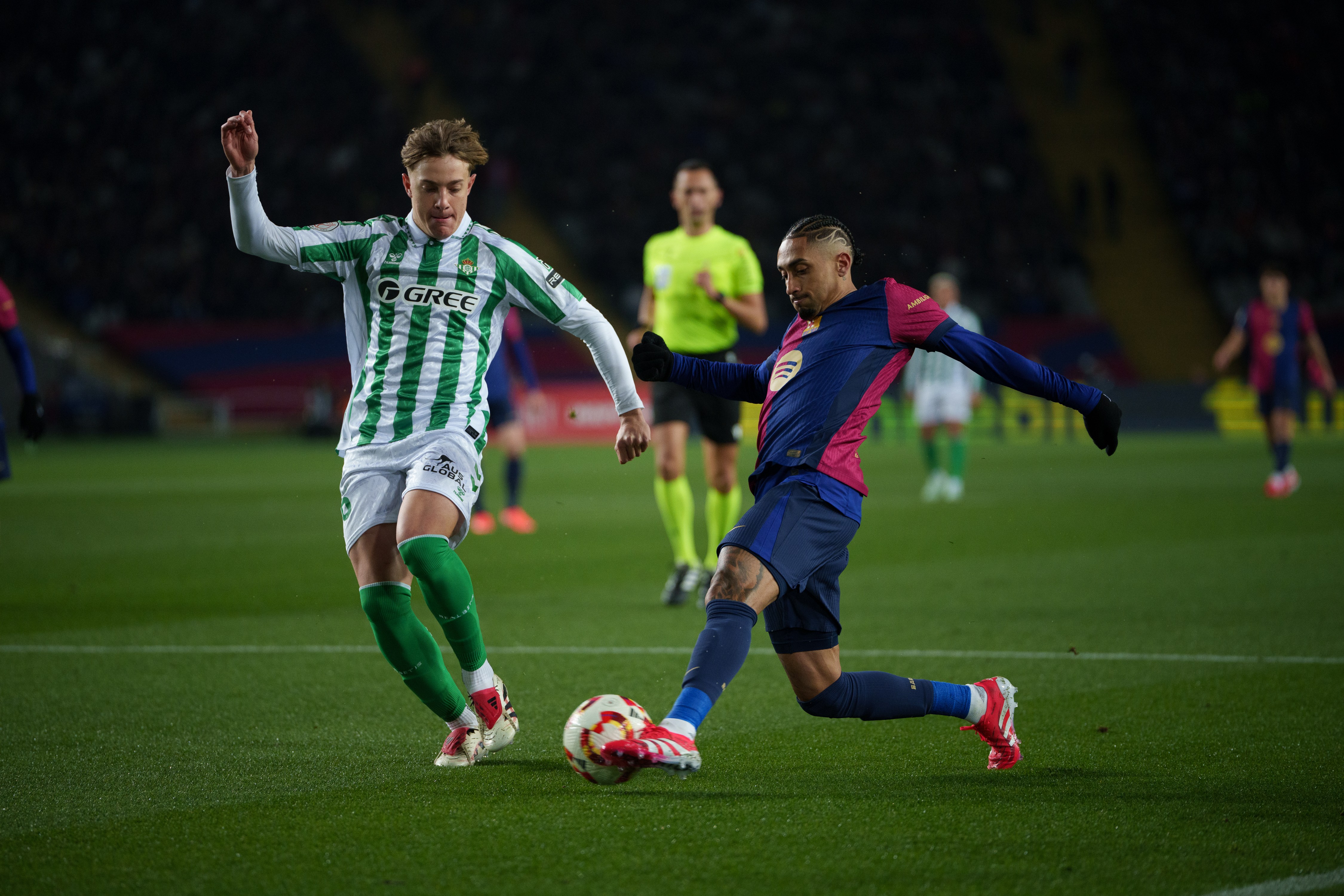 西班牙球队大胜强敌,晋级半决赛 西班牙球队大胜强敌,晋级半决赛