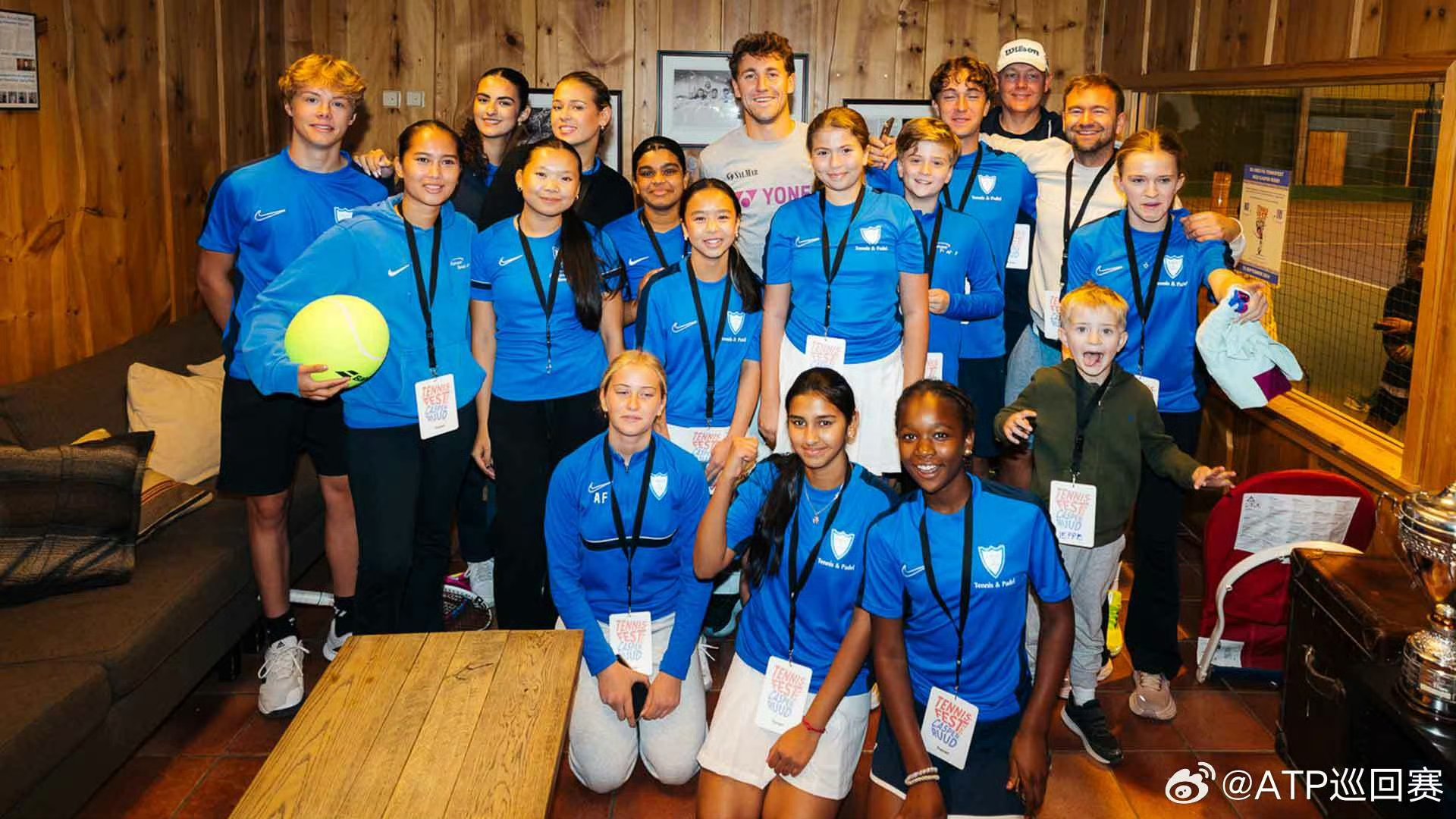 爱游戏-关于欧洲球员与球队合作举办篮球公益活动的信息