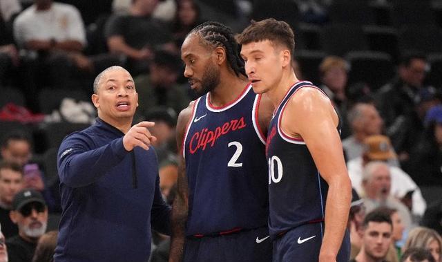 雄灰熊队全队发威,实现常规赛胜利的简单介绍 雄灰熊队全队发威,实现常规赛胜利的简单介绍