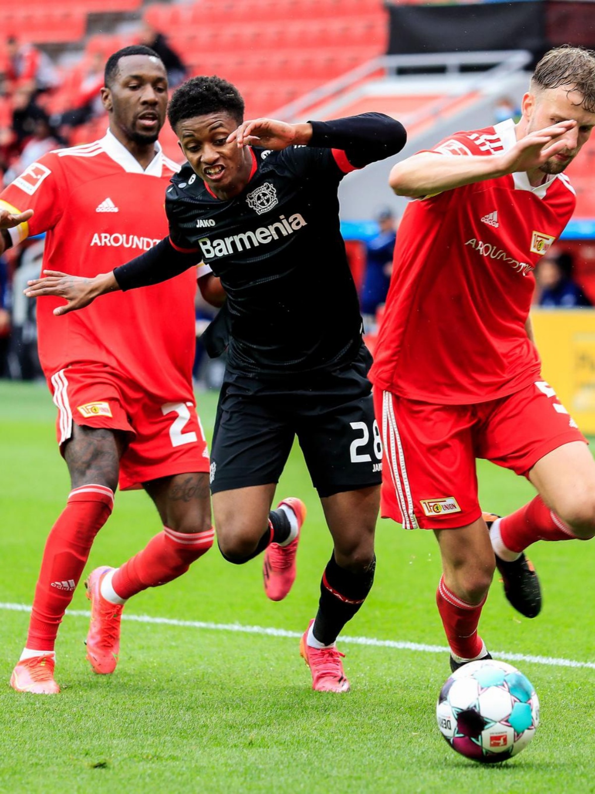 切尔西客场战平曼联保持不败走势 切尔西客场战平曼联保持不败走势