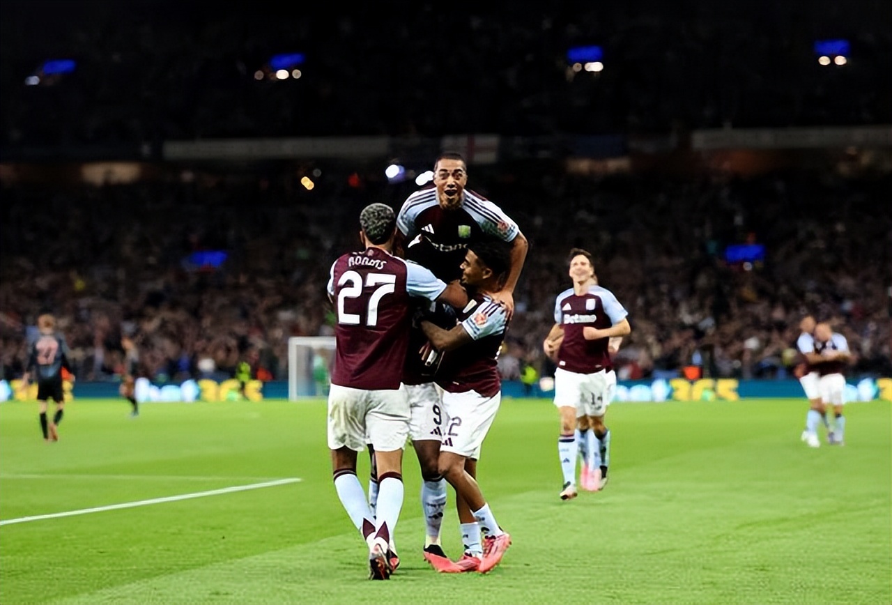 爱游戏在线-多特蒙德客场惨败，遭遇连败状况