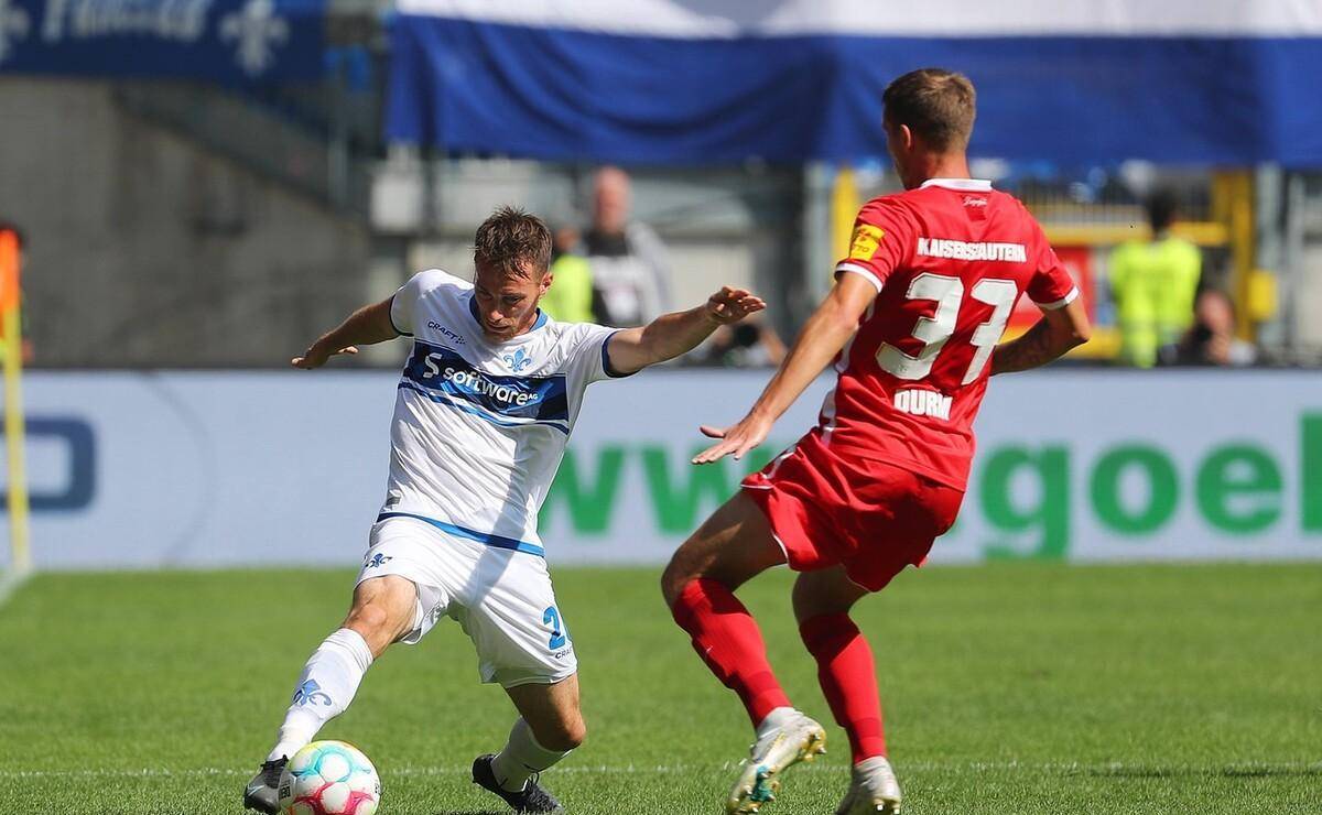 凯泽斯劳滕主教练临时换人成功,球队逆转胜利的简单介绍 凯泽斯劳滕主教练临时换人成功,球队逆转胜利的简单介绍