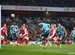 爱游戏tv-包含马丁内斯荷西旅意，南安普顿掂摆尤文图斯支奴的词条