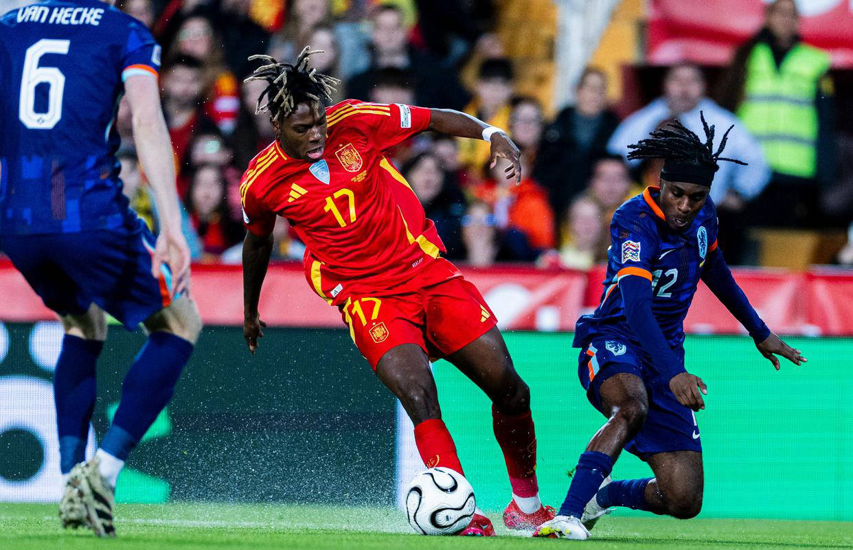 荷兰队惊险晋级,取得关键胜利晋级淘汰赛的简单介绍 荷兰队惊险晋级,取得关键胜利晋级淘汰赛的简单介绍