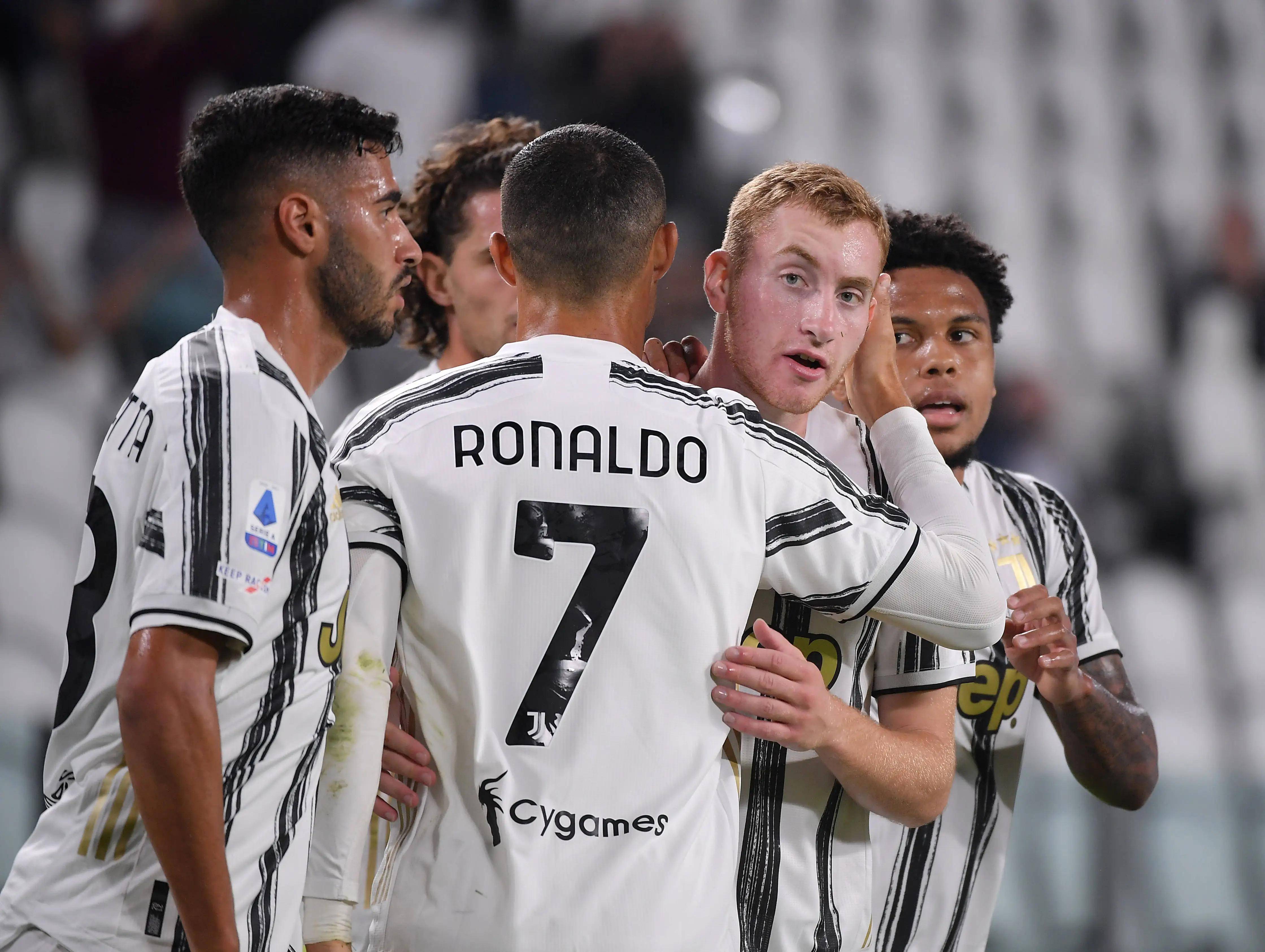 尤文图斯继续保持领先优势,豪取三分 尤文图斯继续保持领先优势,豪取三分