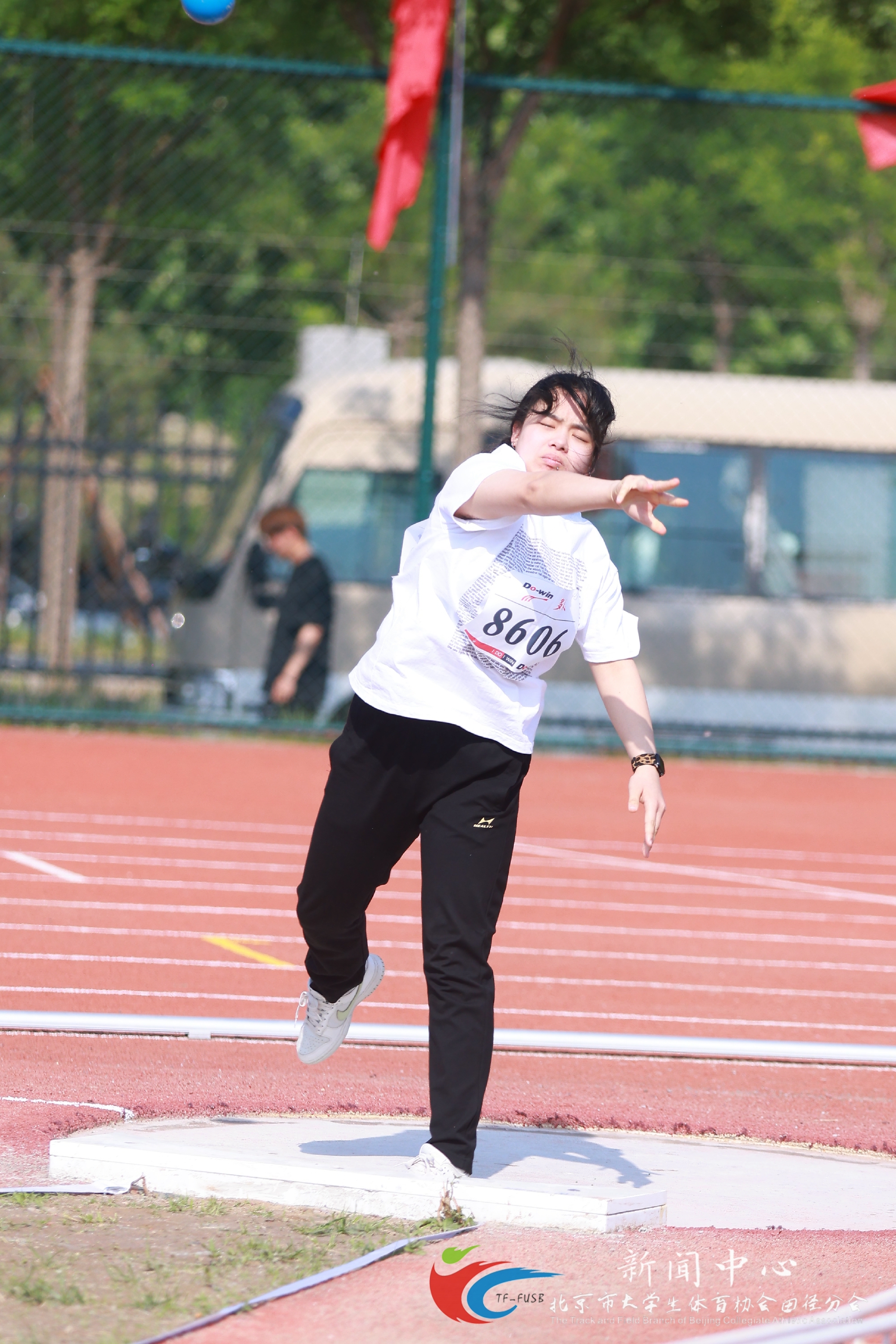 爱游戏官方-突破自我！年轻选手创造佳绩