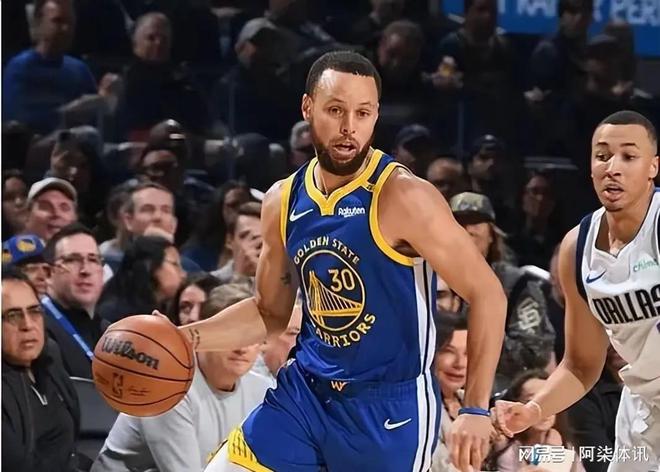 爱游戏入口-勇士与快船大战结束，库里独得分