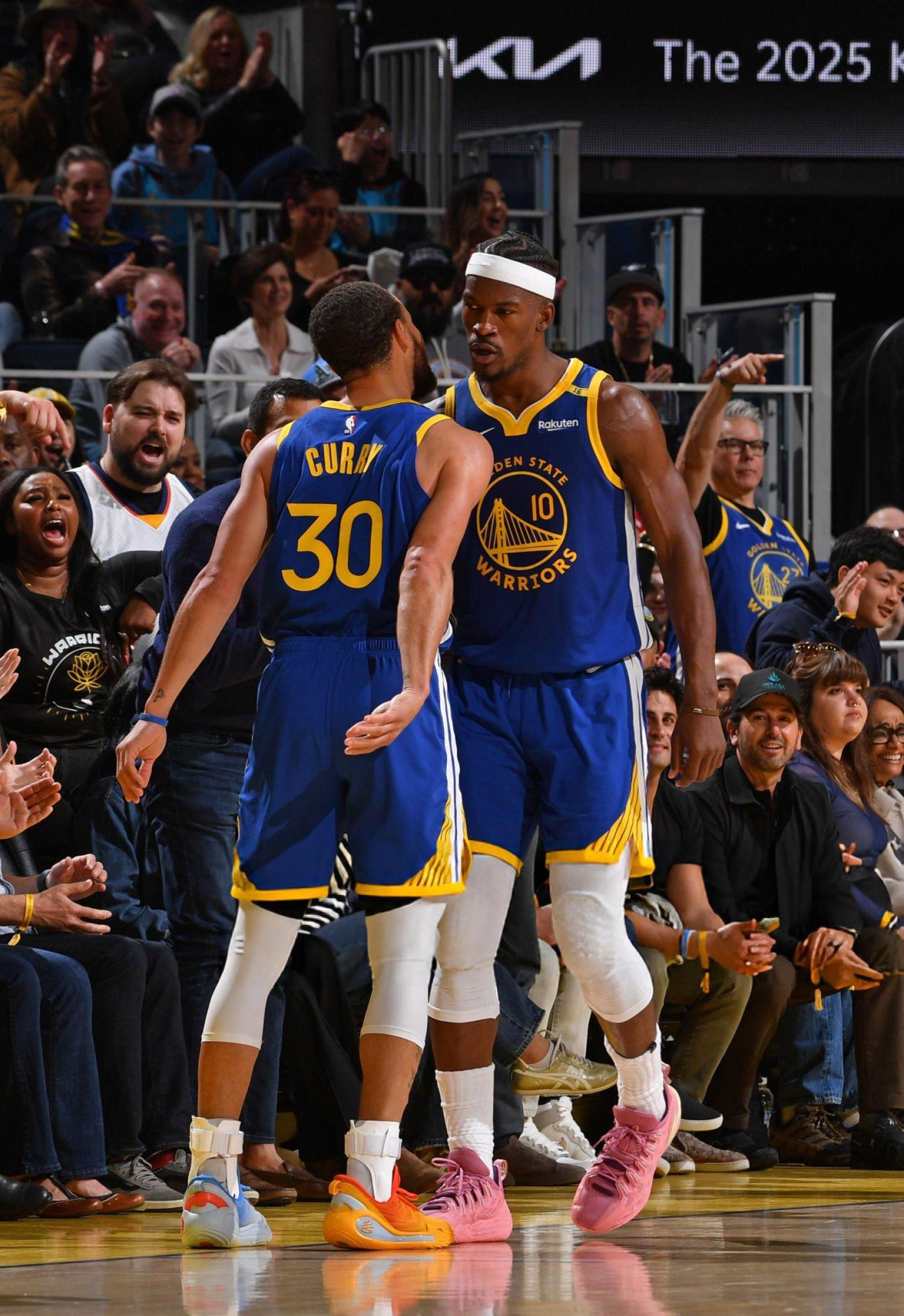 勇士与快船大战结束,库里独得分 勇士与快船大战结束,库里独得分