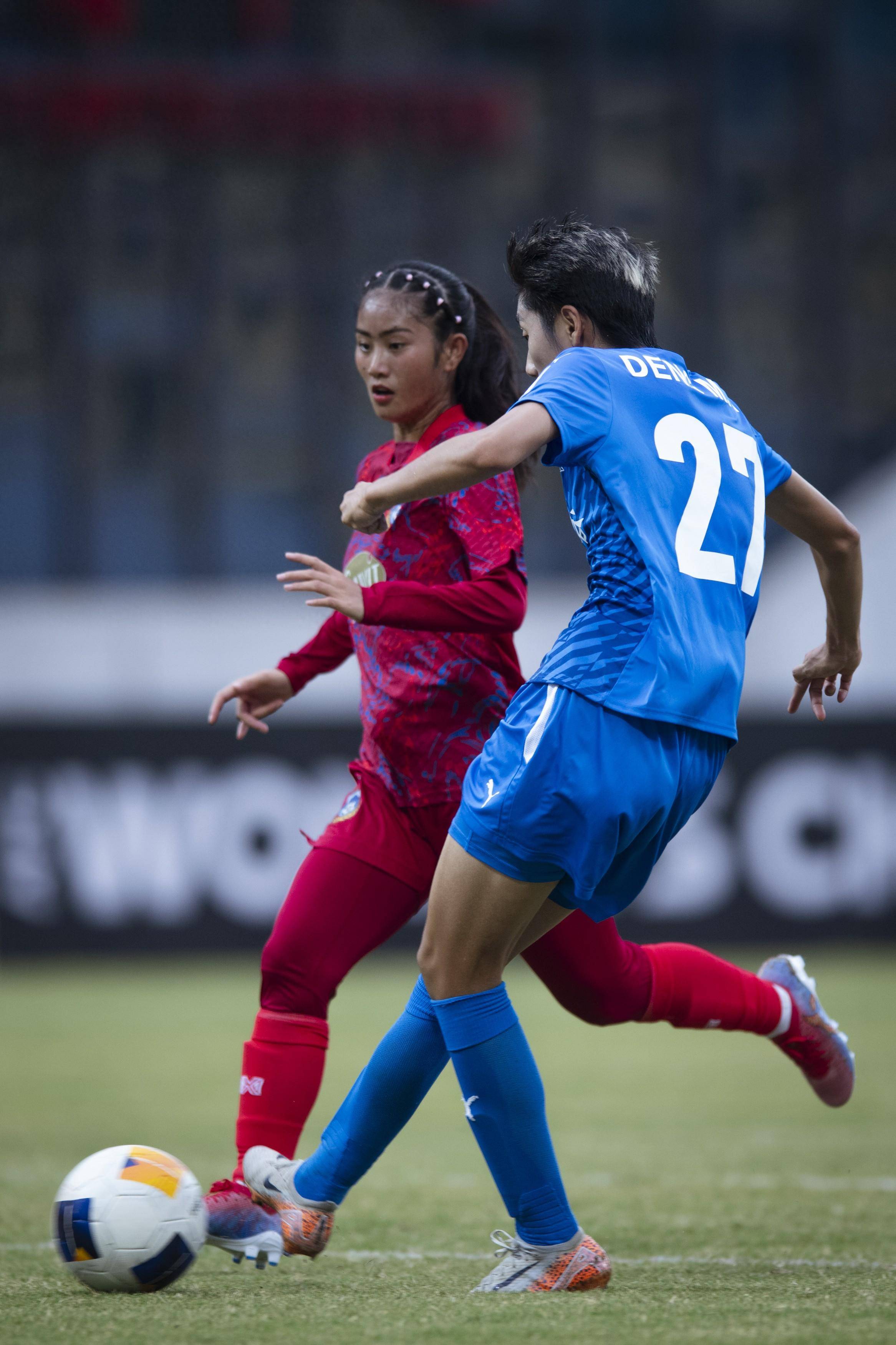 爱游戏在线-亚运会女足比赛收官，中国队夺得第二名