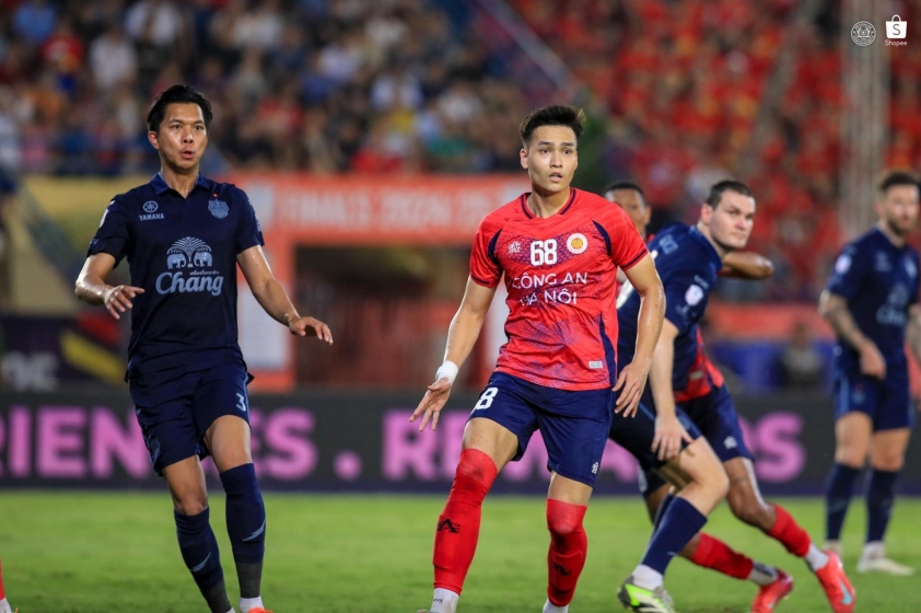 爱游戏体育-武里南联迎战京都不敌对手