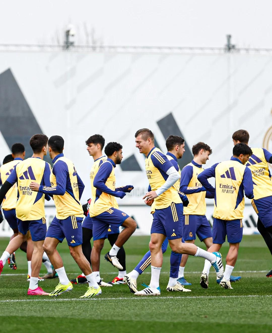 赫塔菲球队面对挑战锲而不舍追赶 赫塔菲球队面对挑战锲而不舍追赶