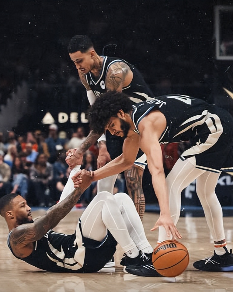 猛龙力克老鹰,全队表现团结协作 猛龙力克老鹰,全队表现团结协作