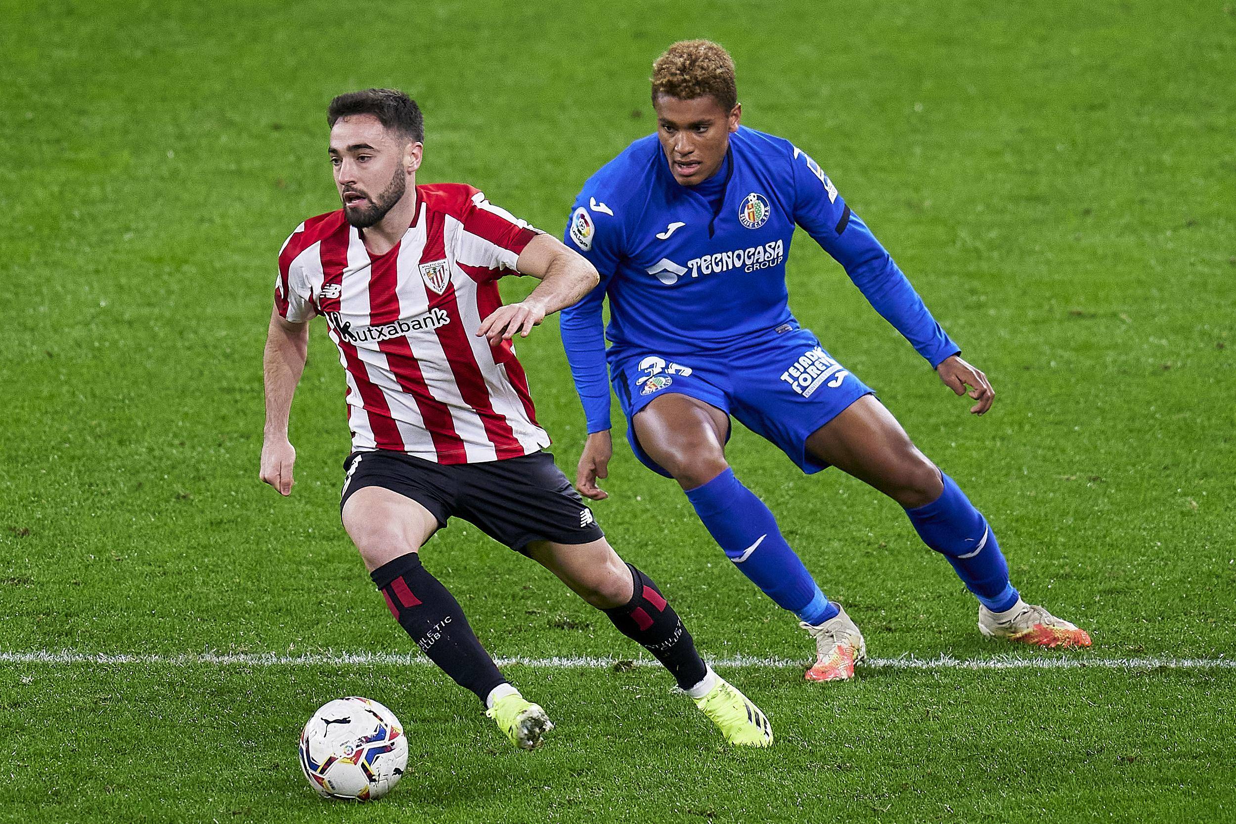 赫尔城客场大胜,上升保级形势 赫尔城客场大胜,上升保级形势