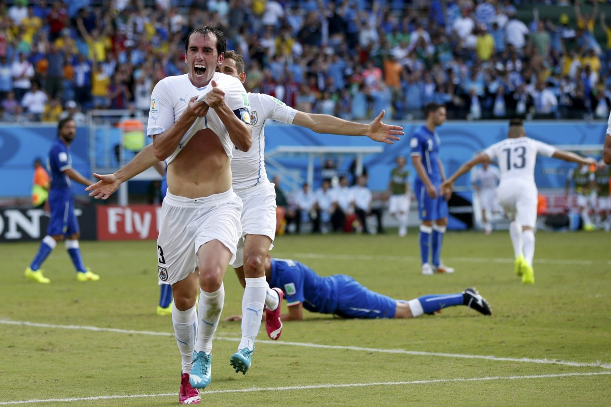 包含南美球星表现抢眼,耀眼登顶的词条 包含南美球星表现抢眼,耀眼登顶的词条