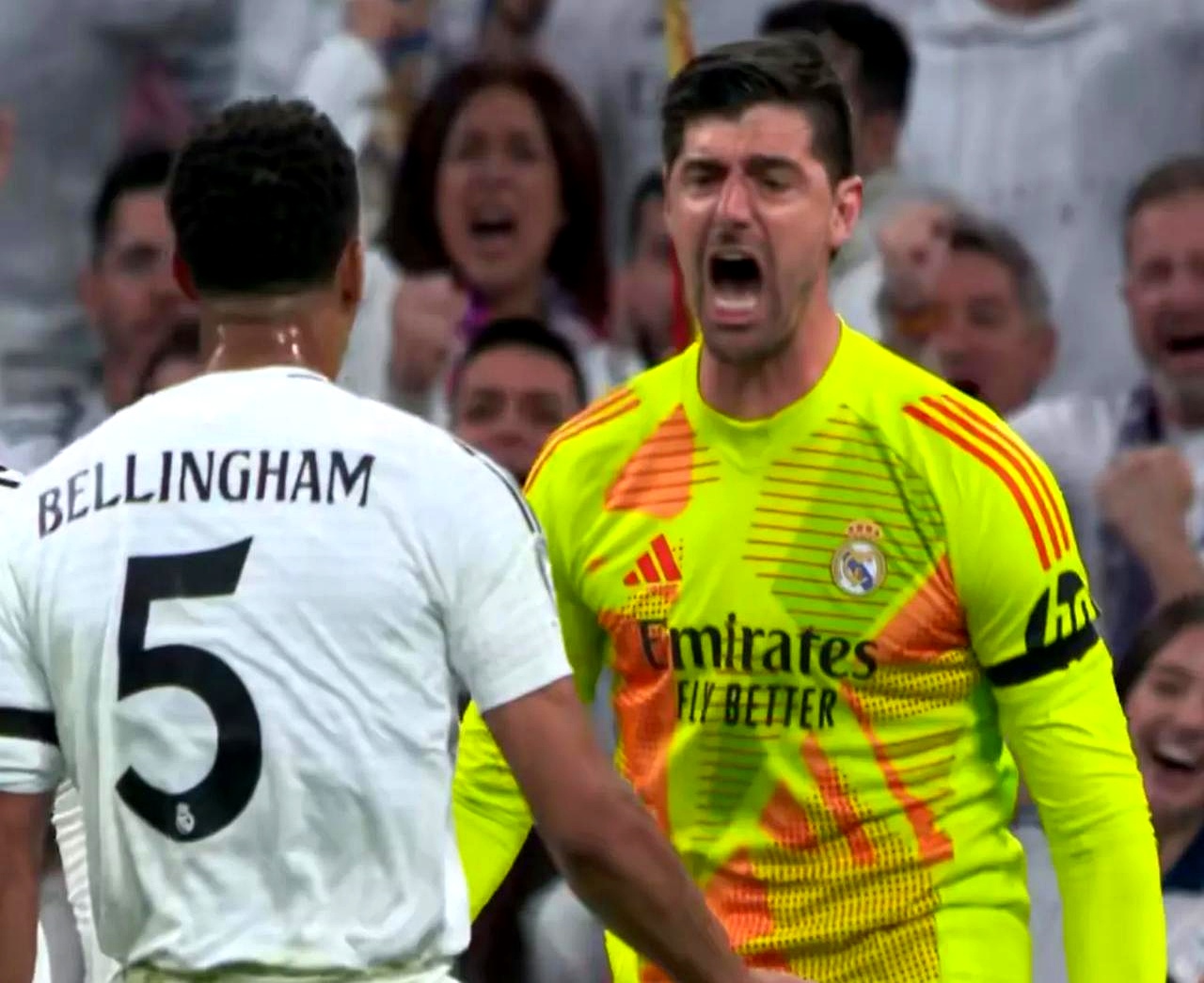 阿贾克斯遭劲旅压制,欧冠淘汰或成定局! 阿贾克斯遭劲旅压制,欧冠淘汰或成定局!