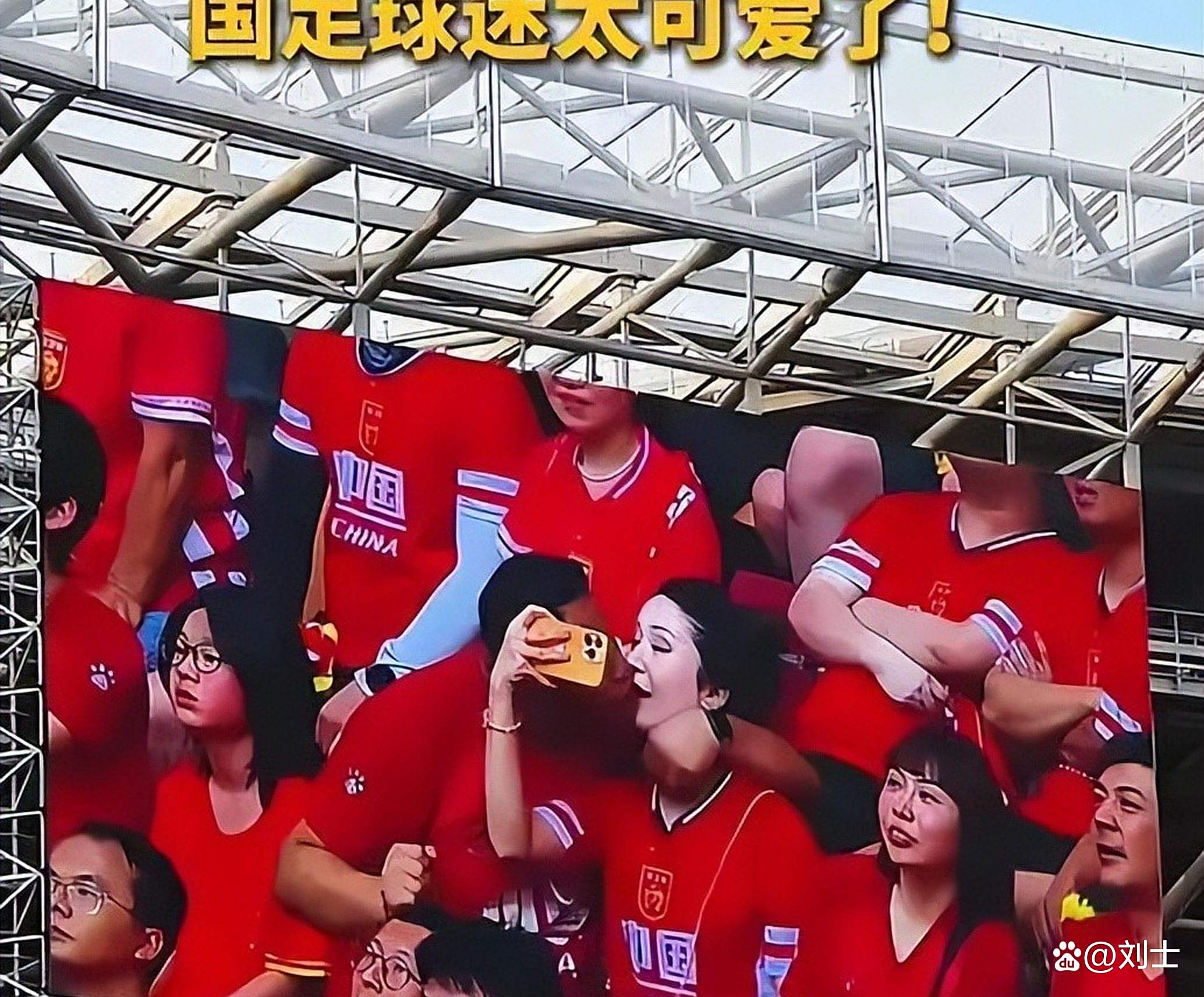 包含劲爆对决!国内足球赛场上演惊心动魄大战的词条 包含劲爆对决!国内足球赛场上演惊心动魄大战的词条