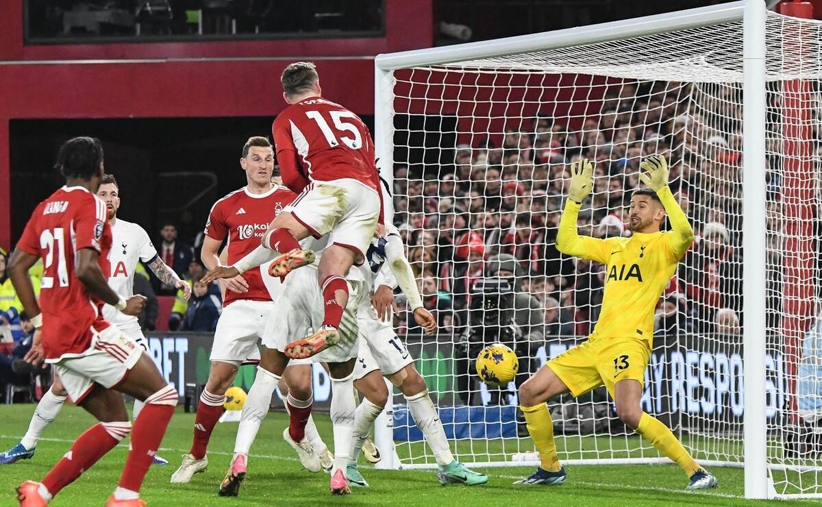 热刺迎战埃弗顿,强强碰撞火爆战火的简单介绍 热刺迎战埃弗顿,强强碰撞火爆战火的简单介绍