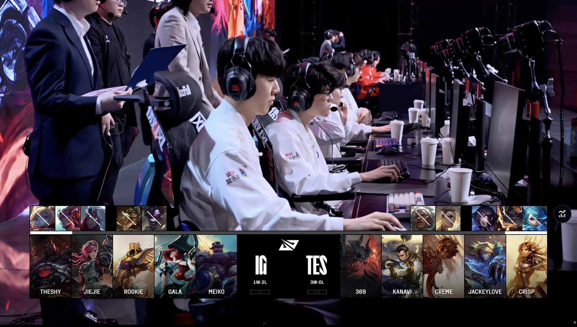 CLG横扫FNC,Perkz单局斩获MVP鏖战多局八强赛,点燃全场激情 CLG横扫FNC,Perkz单局斩获MVP鏖战多局八强赛,点燃全场激情