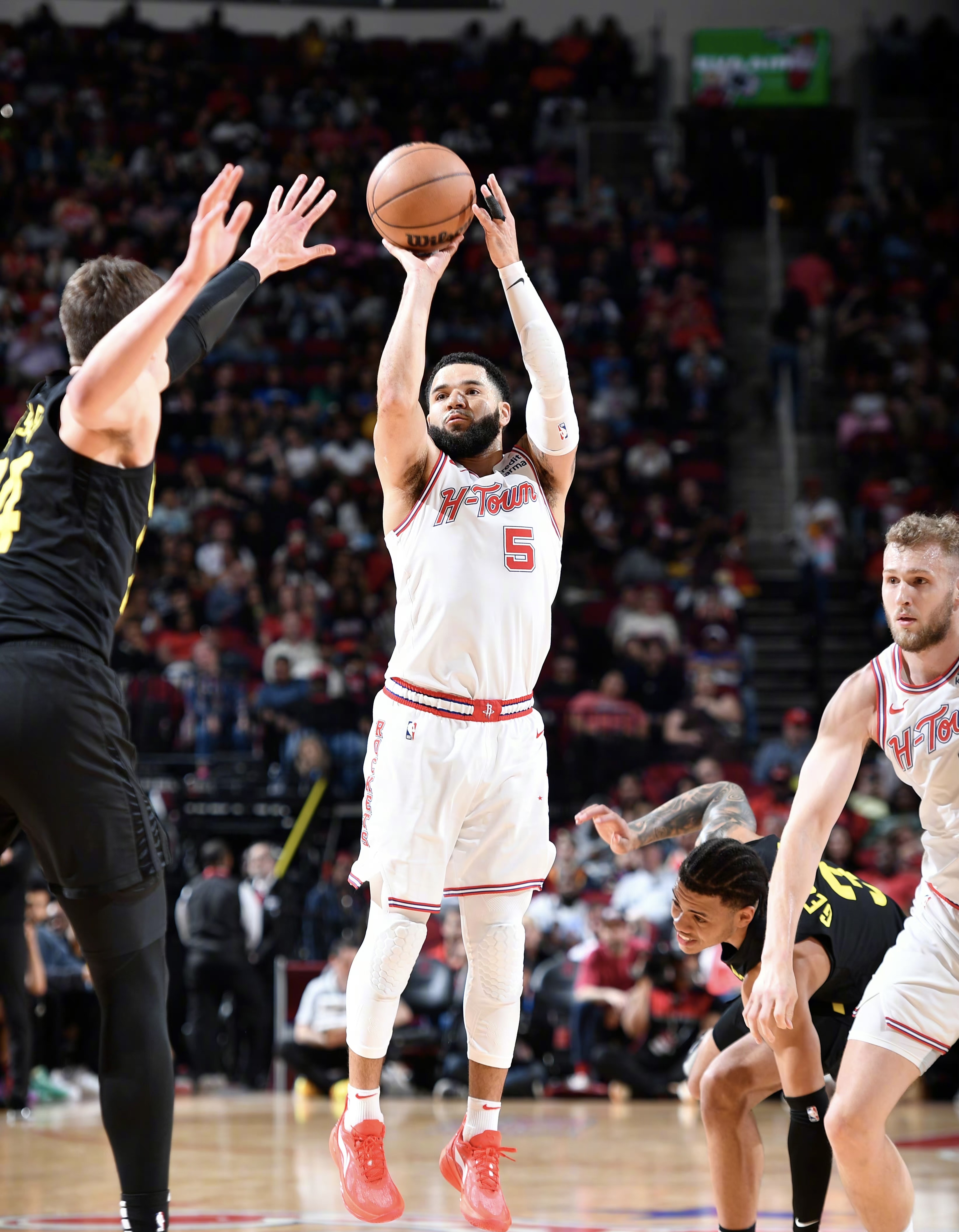 包含斯洛文尼亚队豪取大胜,迎来胜利的喜悦的词条 包含斯洛文尼亚队豪取大胜,迎来胜利的喜悦的词条