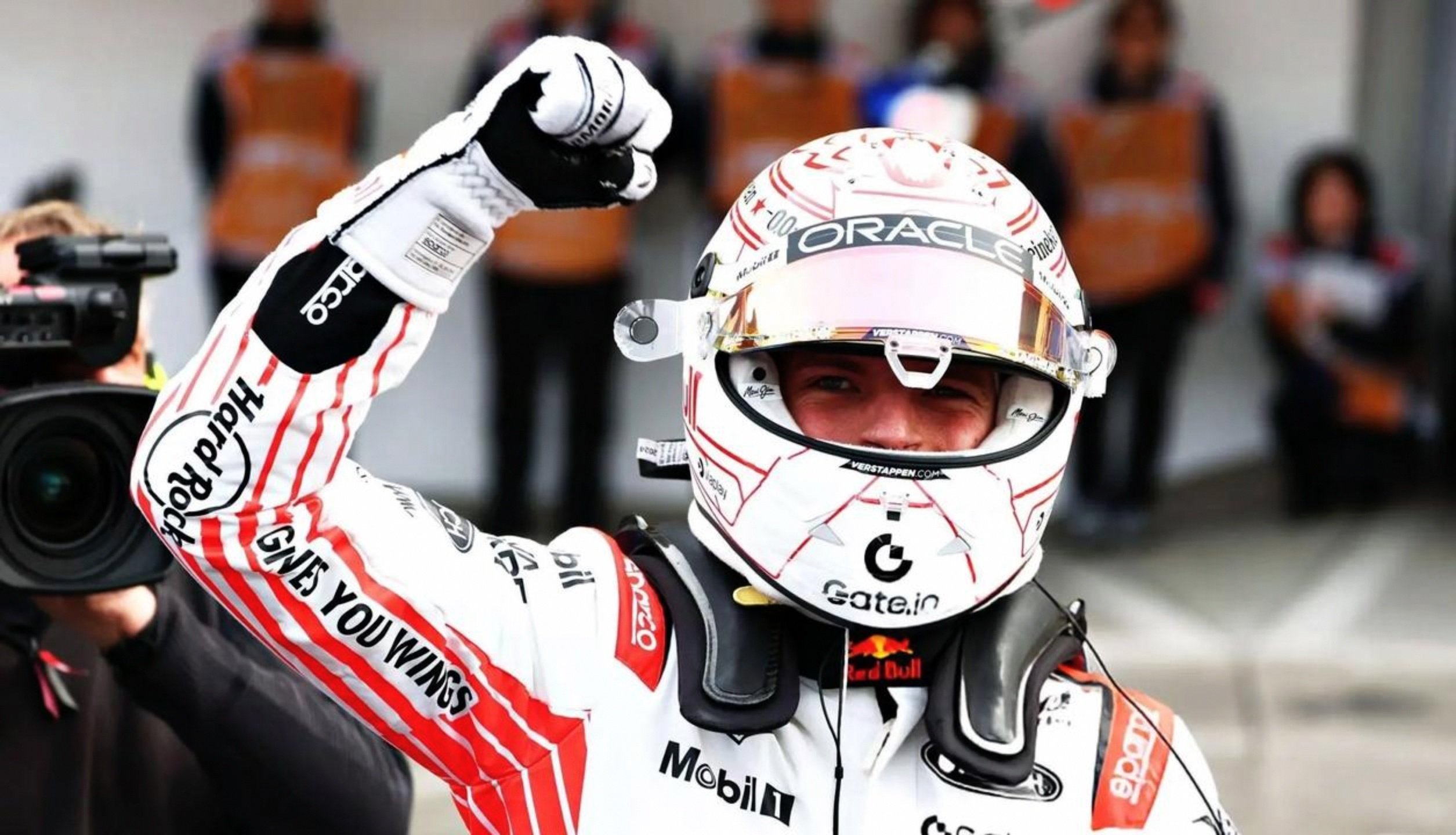 法拉利横扫红牛车队,佩雷兹关键制胜的简单介绍 法拉利横扫红牛车队,佩雷兹关键制胜的简单介绍